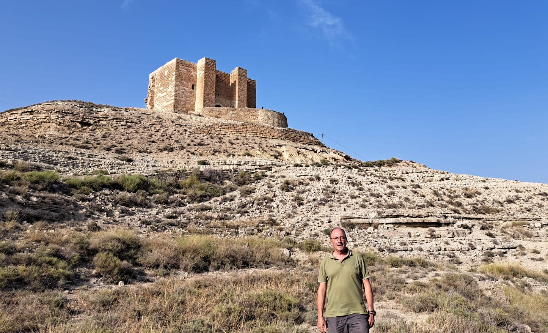 Fernando Lozano en el castillo de Castejón de Monegros
